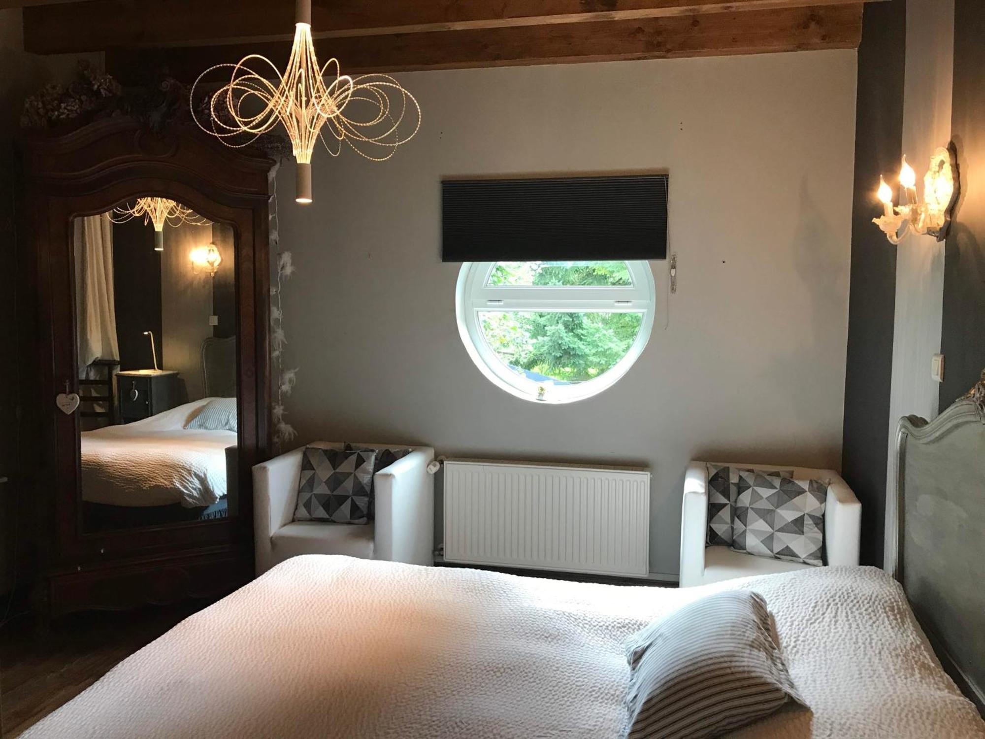 Logis Hotel Domaine Du Moulin Saint-Avold Esterno foto