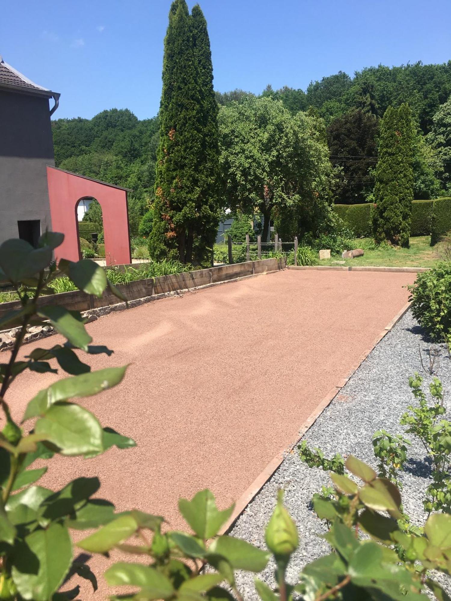 Logis Hotel Domaine Du Moulin Saint-Avold Esterno foto