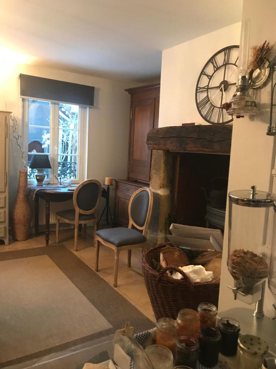 Logis Hotel Domaine Du Moulin Saint-Avold Esterno foto